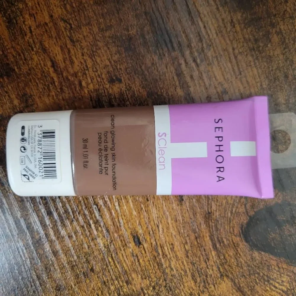 SEPHORA COLLECTION Clean Glowing Skin Foundation Color: 35 Dark with yellow unde